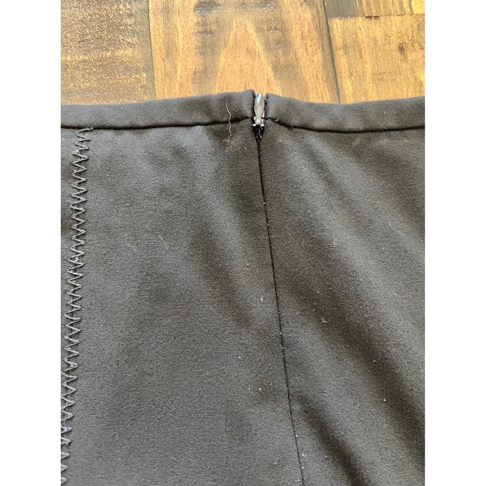 KAREN KANE Fit and‎ Flare Zig Zag Stitch Skirt Womens 12 Black Minimalist Office - Picture 4 of 5